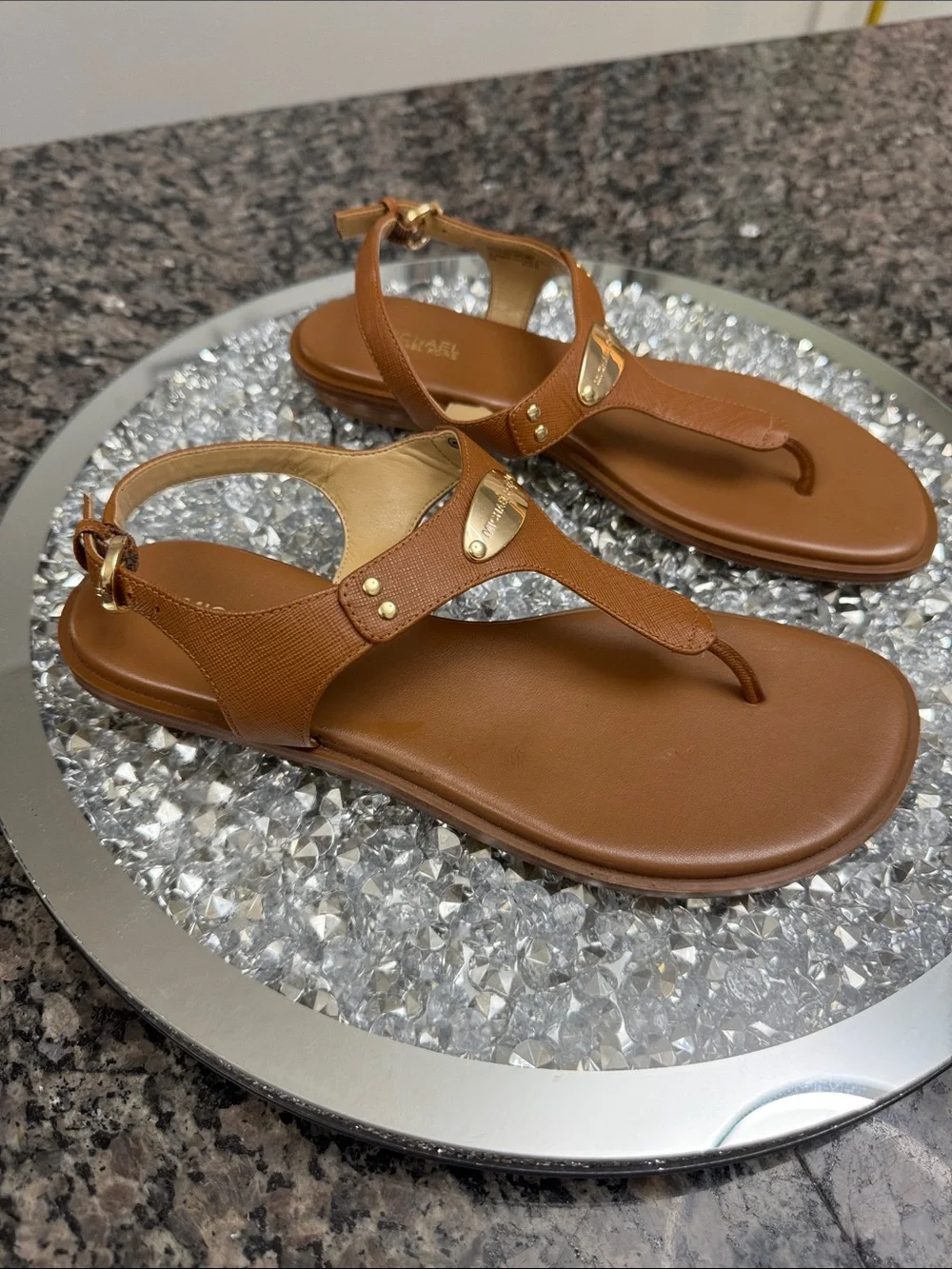 MICHAEL KORS Brown Leather T-Strap Sandals with Gold Plaque EUC 8.5